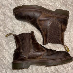 Dr. Martens CHELSEA BOOTS
